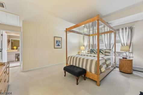7 Valen Court Franklin Lakes NJ 07417
