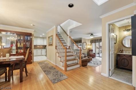 7 Valen Court Franklin Lakes NJ 07417