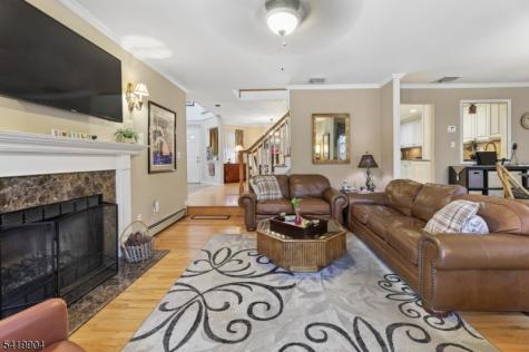 7 Valen Court Franklin Lakes NJ 07417