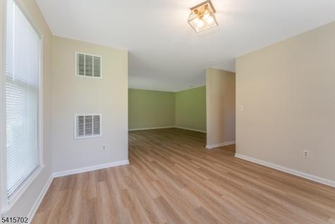 107 Huckleberry Court Readington NJ 08887