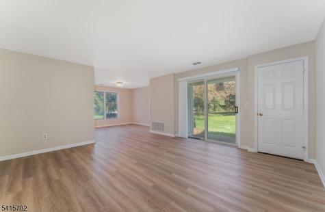 107 Huckleberry Court Readington NJ 08887