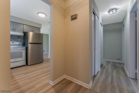 107 Huckleberry Court Readington NJ 08887