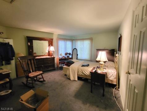 2 Grand Avenue Hawthorne NJ 07506