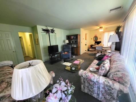 2 Grand Avenue Hawthorne NJ 07506