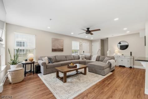 28 Mountainside Drive Pompton Lakes NJ 07442