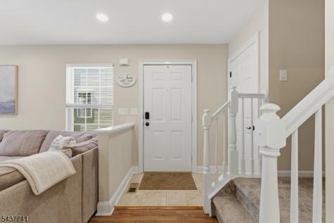 28 Mountainside Drive Pompton Lakes NJ 07442
