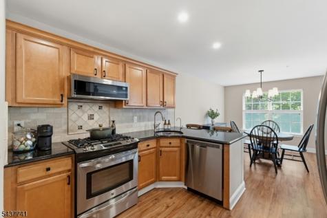 28 Mountainside Drive Pompton Lakes NJ 07442