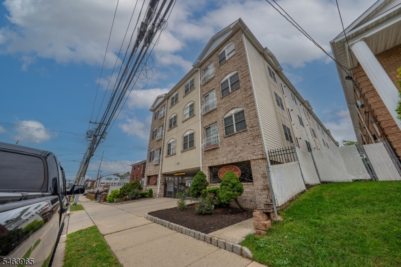 351 S Broad Street Elizabeth NJ 07202