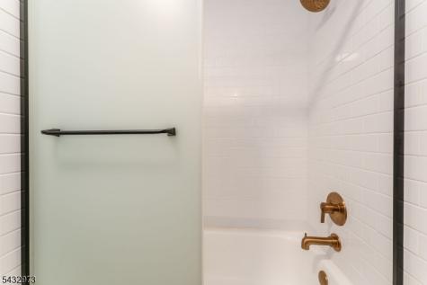 242 Laurel Court Readington NJ 08889