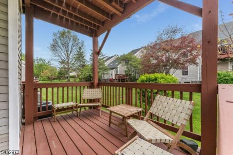 242 Laurel Court Readington NJ 08889