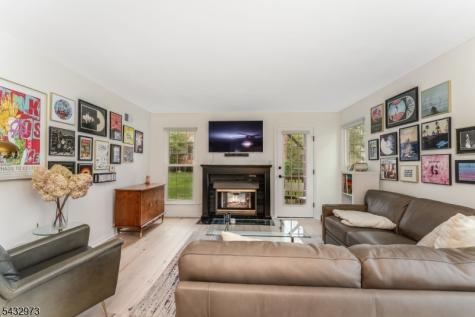 242 Laurel Court Readington NJ 08889