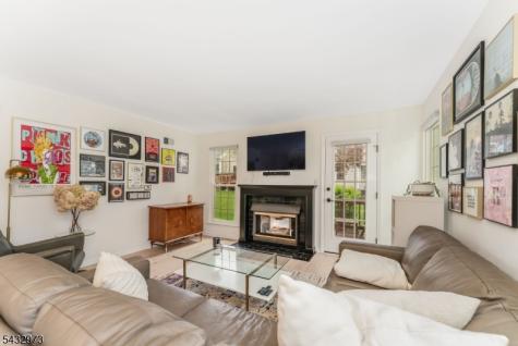 242 Laurel Court Readington NJ 08889
