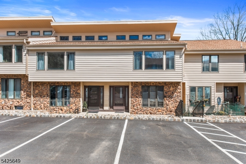 311 Cheyenne Road Andover NJ 07848