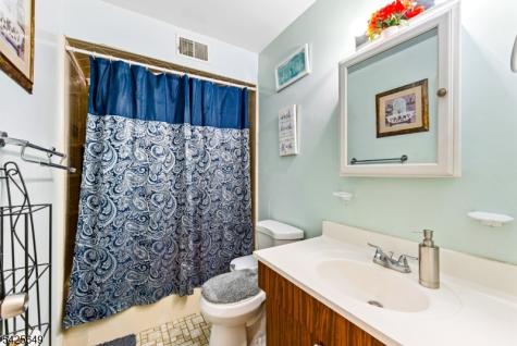 311 Cheyenne Road Andover NJ 07848