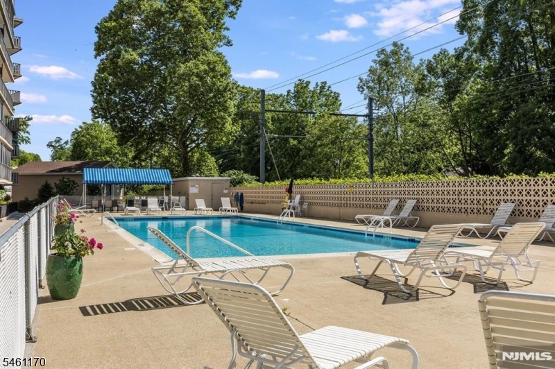 530 Valley Road Montclair NJ 07043