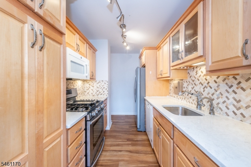 530 Valley Road Montclair NJ 07043