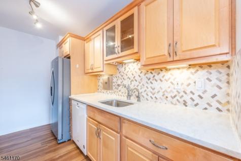 530 Valley Road Montclair NJ 07043