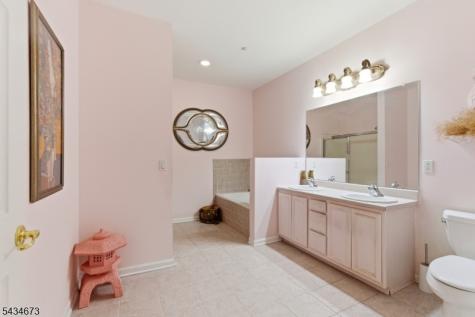 1328 Hamilton Drive Rockaway NJ 07866
