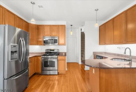 22 Samson Drive Raritan NJ 08822