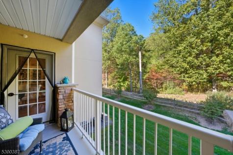208 Fischer Court Rockaway NJ 07834