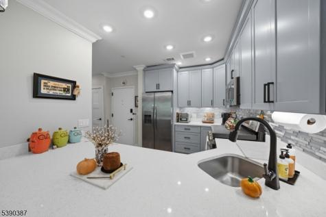 208 Fischer Court Rockaway NJ 07834