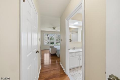 203 Knoll Way Rocky Hill NJ 08553