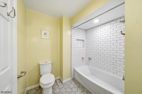 203 Knoll Way Rocky Hill NJ 08553