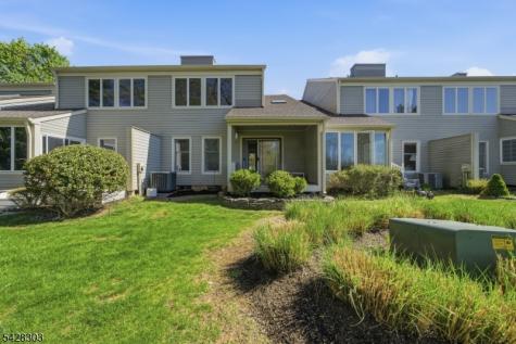 203 Knoll Way Rocky Hill NJ 08553