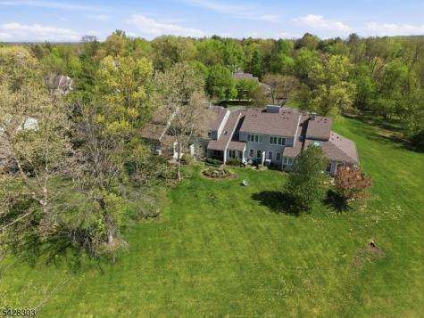 203 Knoll Way Rocky Hill NJ 08553