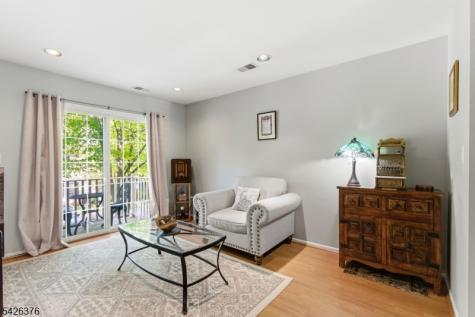 2063 Drake Court Mahwah NJ 07430