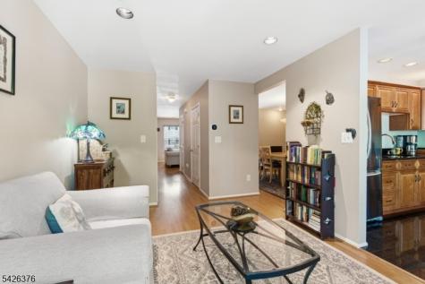 2063 Drake Court Mahwah NJ 07430