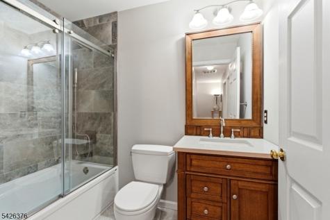 2063 Drake Court Mahwah NJ 07430