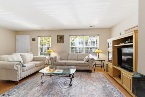2063 Drake Court Mahwah NJ 07430
