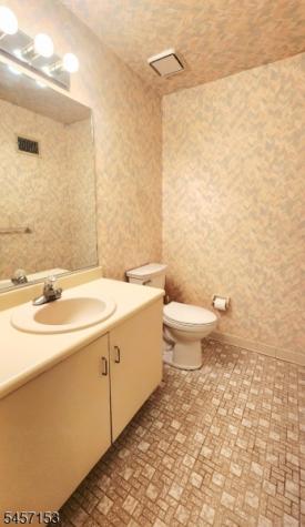 51 Peach Hill Court Ramsey NJ 07446