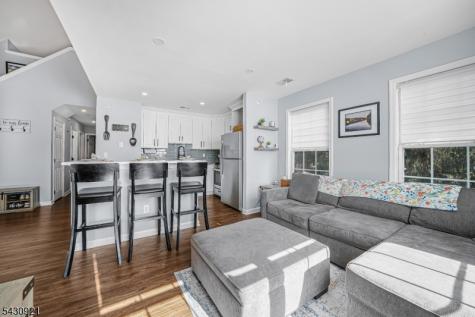 322 Cambridge Drive Butler NJ 07405