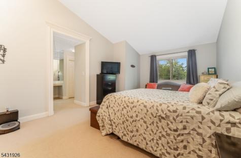 706 Park Place Springfield NJ 07081