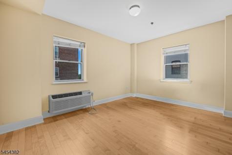 70 S Munn Avenue East Orange NJ 07018