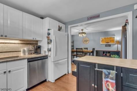 29 Cambridge Oxford NJ 07863