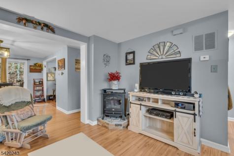 29 Cambridge Oxford NJ 07863