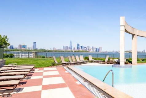 15 Freedom Way 404 Jersey City NJ 07305