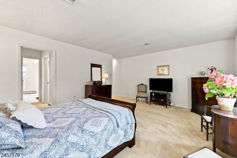 321 Sharon Way Monroe NJ 08831