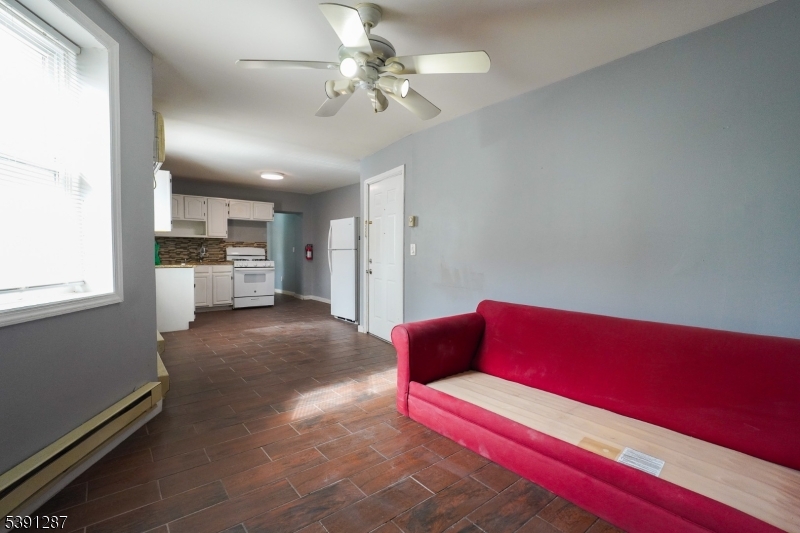 600 N 6th Street Newark NJ 07107