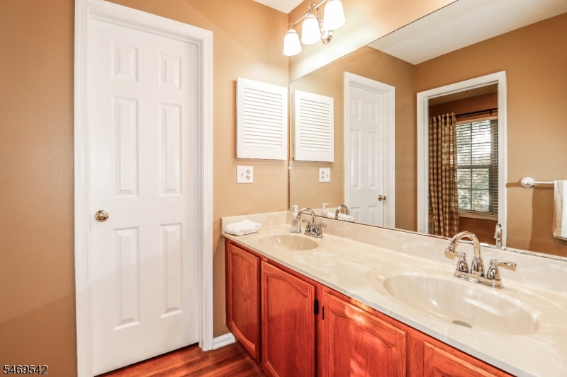 257 Luton Way Franklin NJ 08873