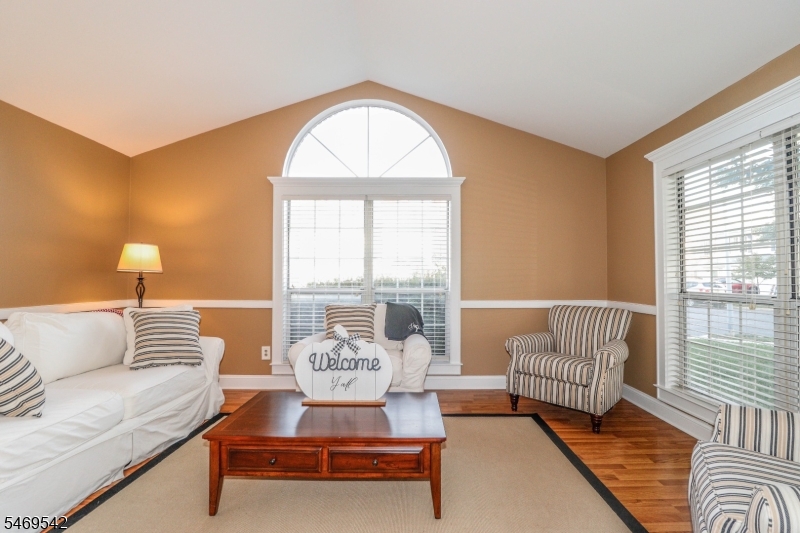 257 Luton Way Franklin NJ 08873