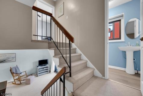 95 Wimbledon Square Washington NJ 07853