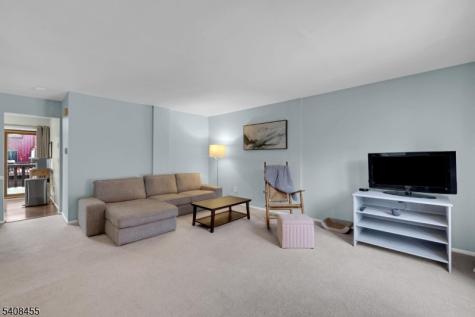 95 Wimbledon Square Washington NJ 07853