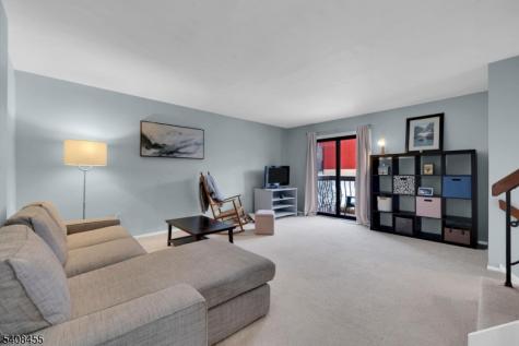 95 Wimbledon Square Washington NJ 07853