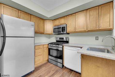 95 Wimbledon Square Washington NJ 07853
