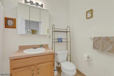 6412 Richmond Road West Milford NJ 07480