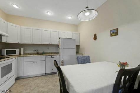 6412 Richmond Road West Milford NJ 07480